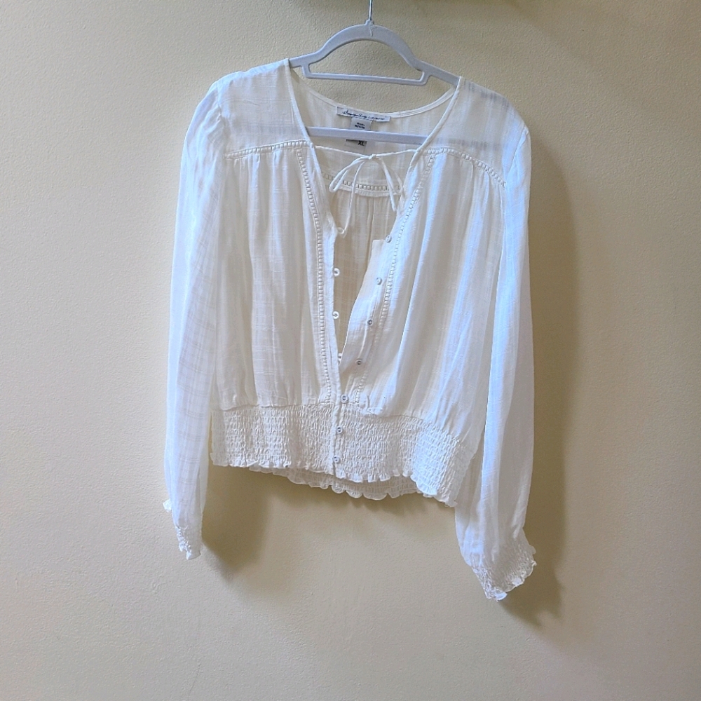 Never worn XL Peasent style lightweight blouse